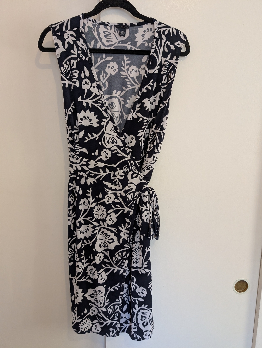 Tommy Hilfiger Dark Blue  Floral True Wrap Dress Size Medium Poly Spandex Blend